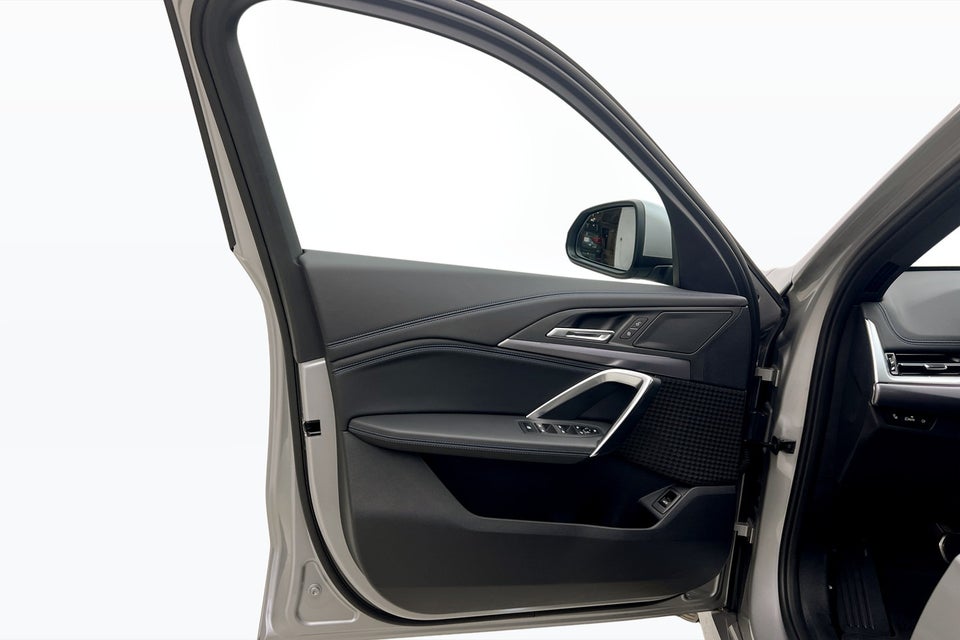 BMW iX1 eDrive20 M-Sport 5d