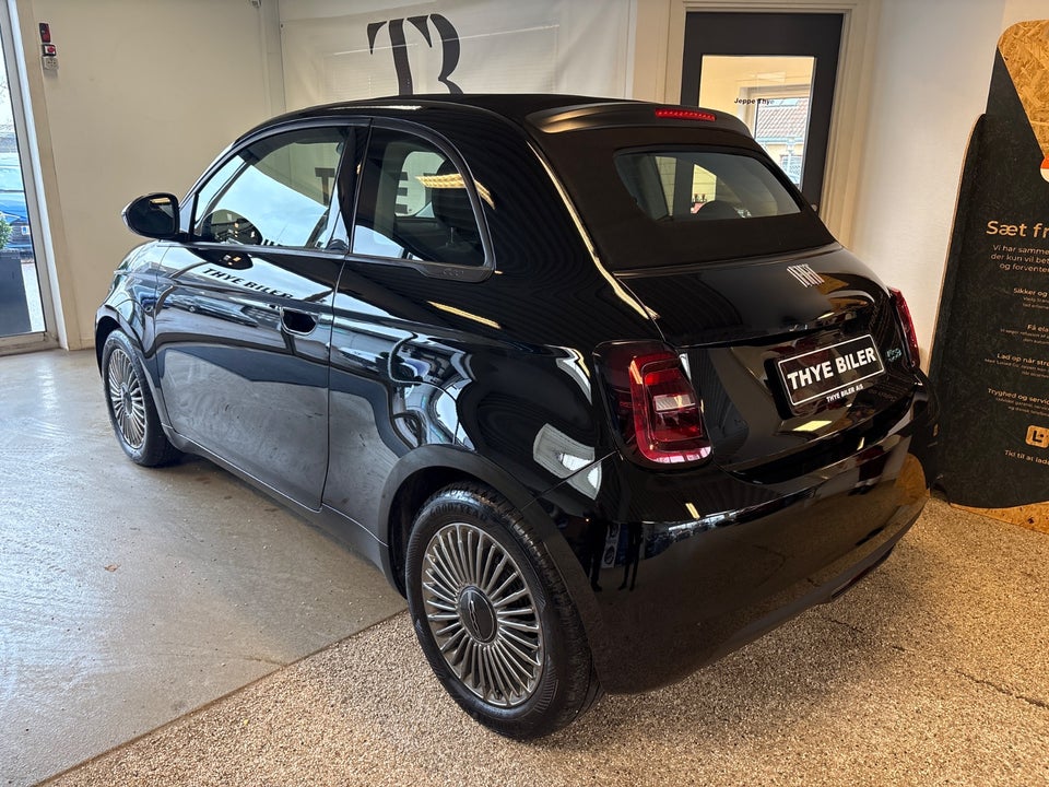 Fiat 500e 42 Icon Cabrio 2d