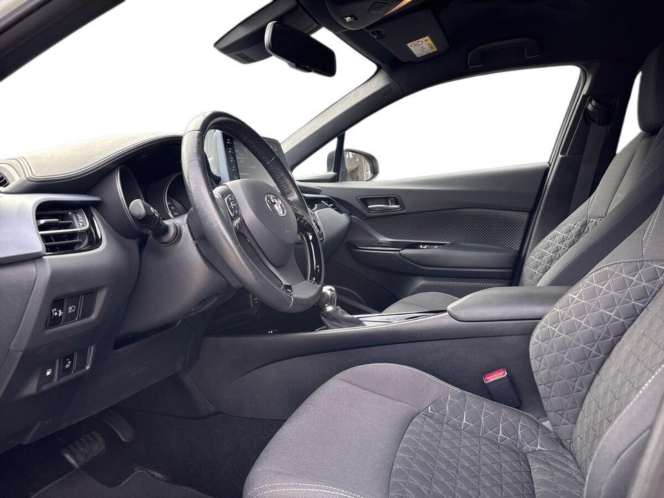 Toyota C-HR 1,8 Hybrid C-LUB Smart CVT 5d
