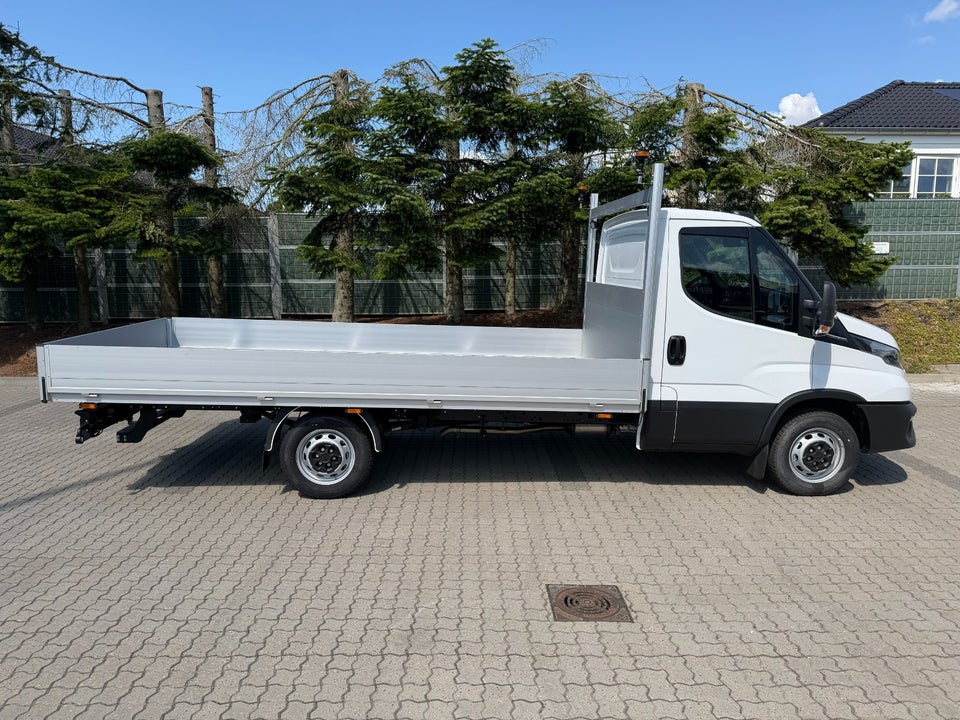 Iveco Daily 2,3 35S16 4100mm Lad AG8 2d