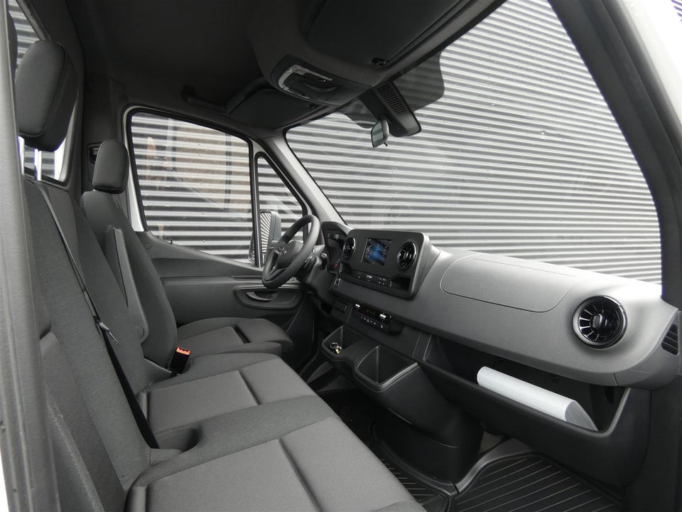 Mercedes Sprinter 317 2,0 CDi A3 Chassis aut. RWD 2d