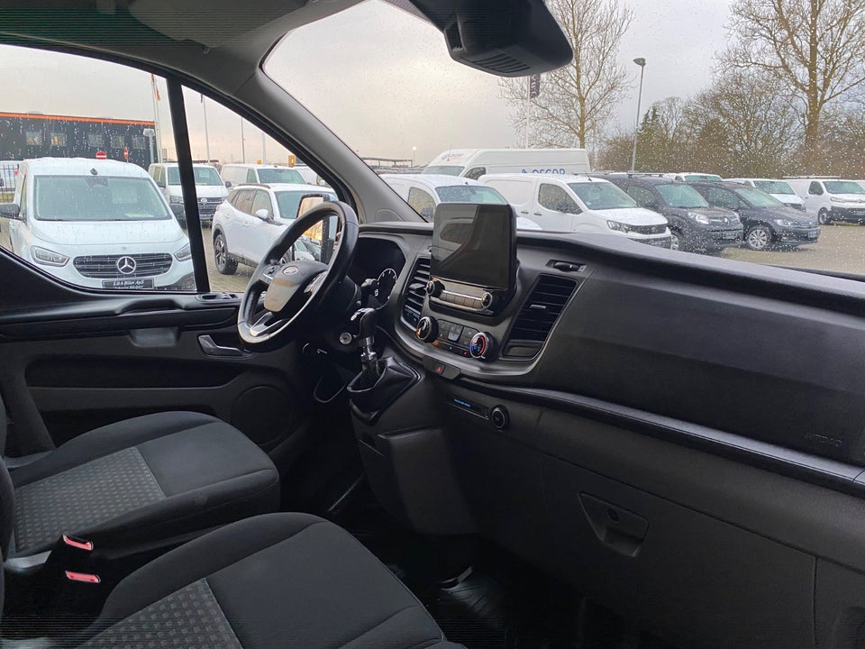 Ford Transit Custom 300L 2,0 TDCi 130 Ambiente