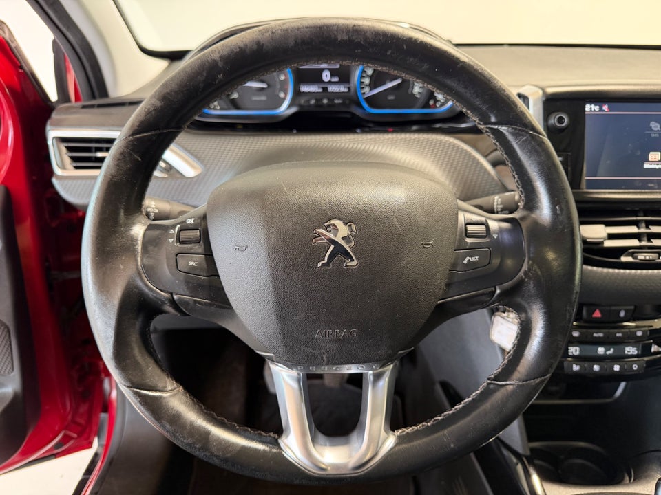 Peugeot 2008 1,5 BlueHDi 100 Prestige Sky 5d