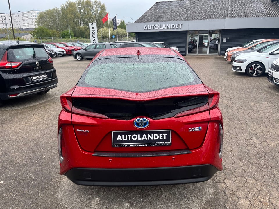 Toyota Prius 1,8 Plug-in Hybrid H4 MDS 5d
