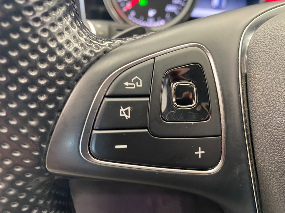 Mercedes E220 d 2,0 Avantgarde stc. aut. 5d