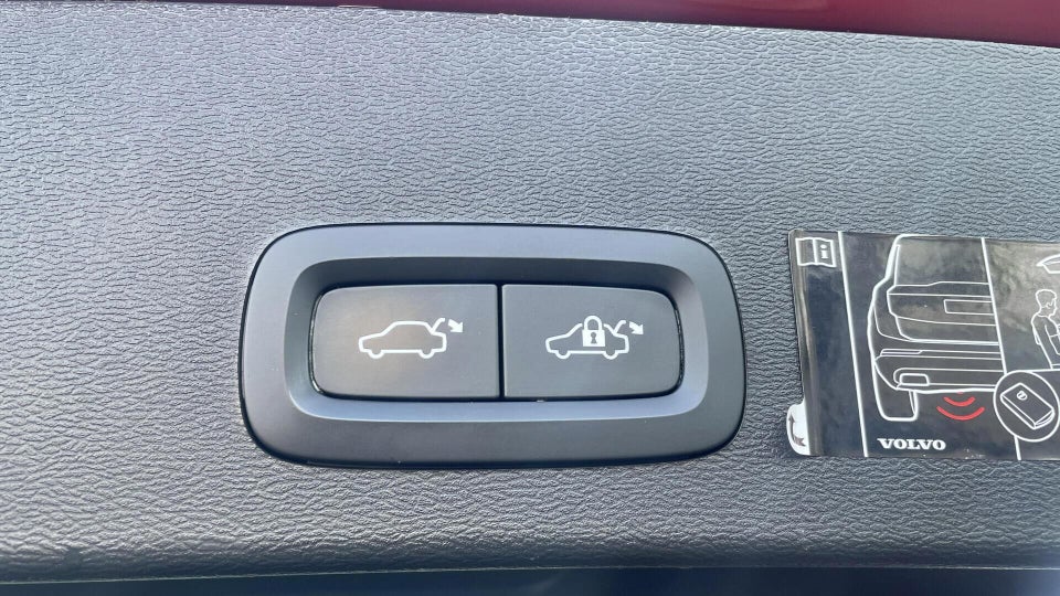 Volvo XC40 P6 ReCharge Plus 5d