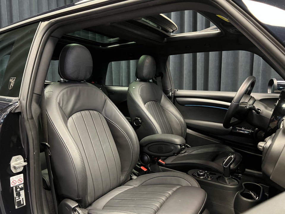 MINI Cooper SE Yours Trim 3d