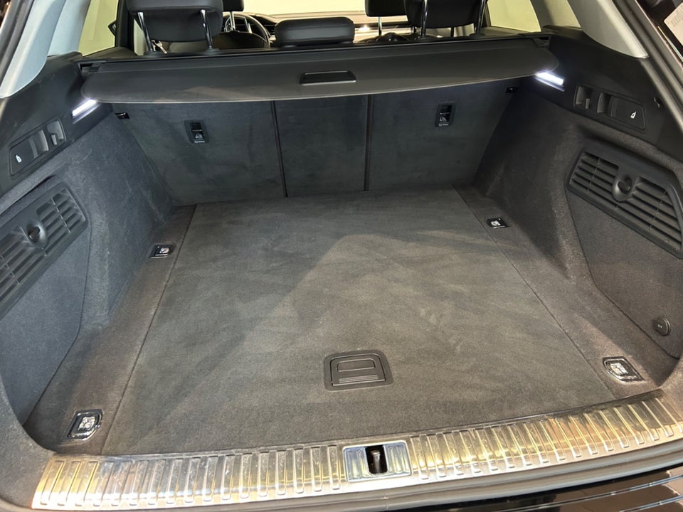 Audi e-tron 50 quattro 5d