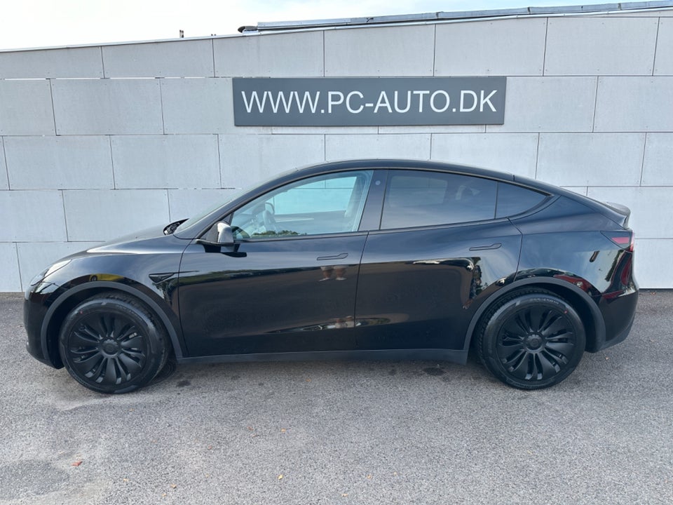 Tesla Model Y RWD 5d