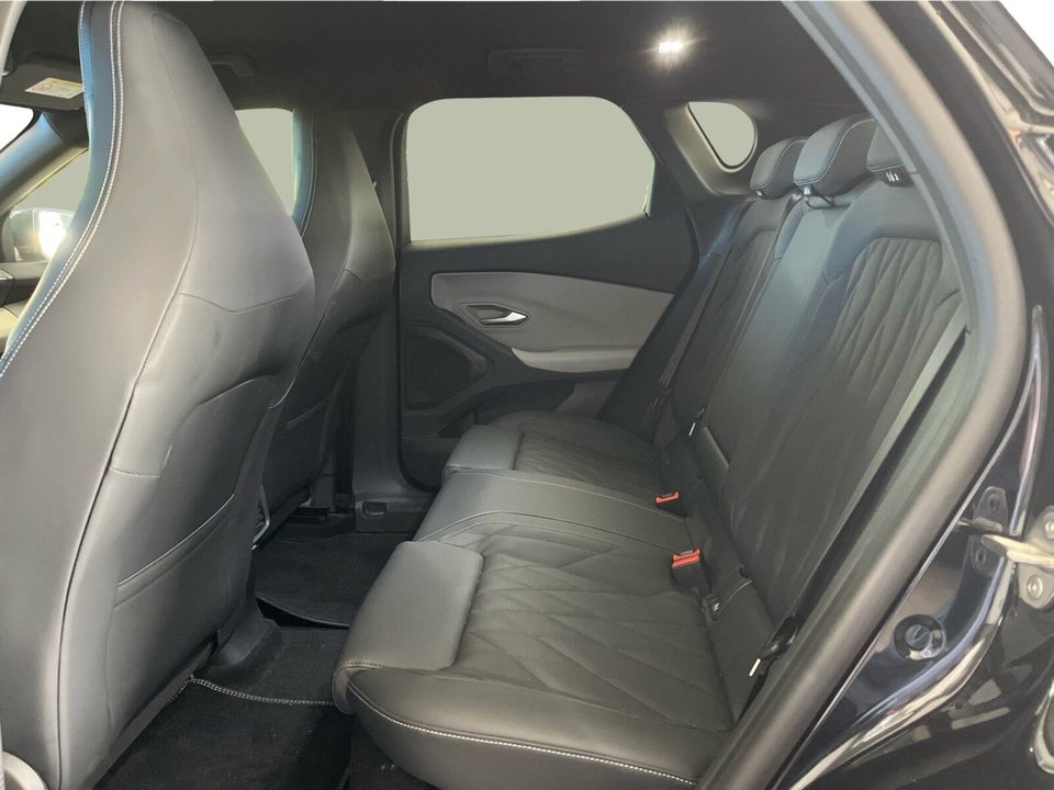 Ford Capri 82 Premium Extended Range 5d