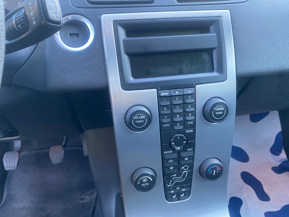 Volvo V50 1,6 Kinetic 5d