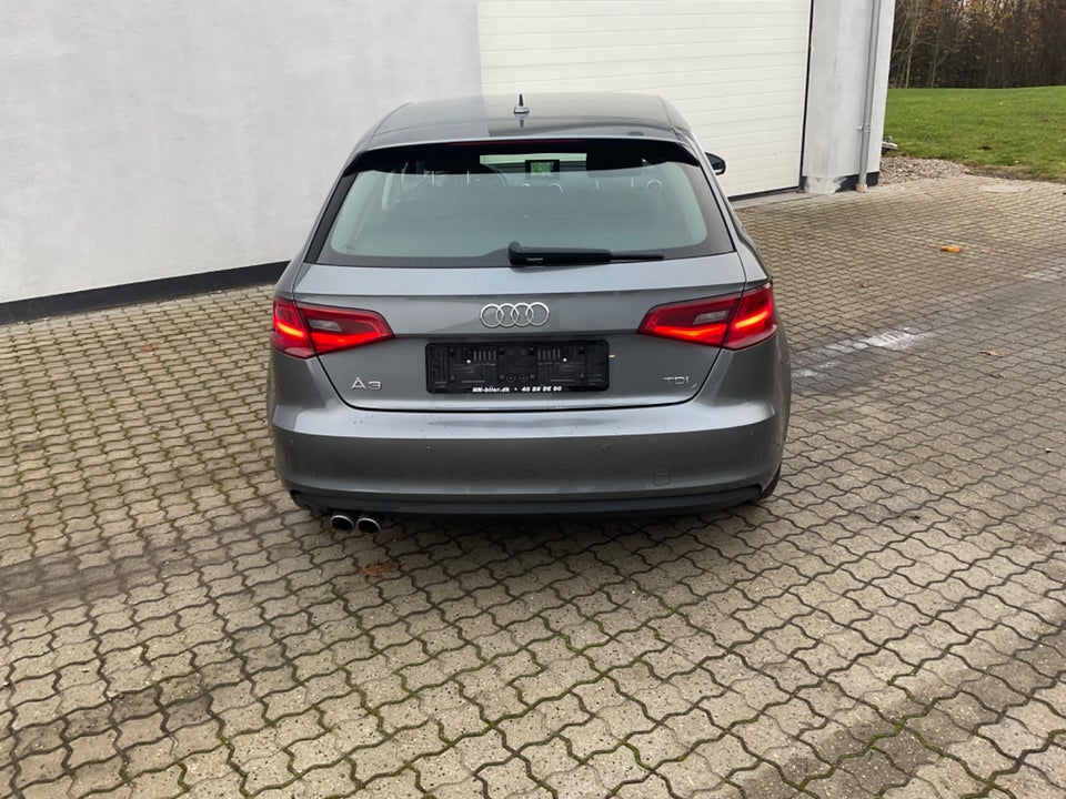 Audi A3 2,0 TDi 150 Ambiente Sportback S-tr. 5d