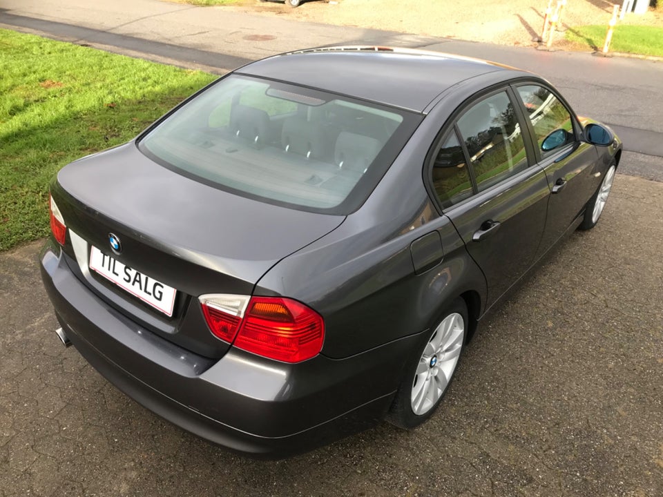 BMW 318i 2,0  4d