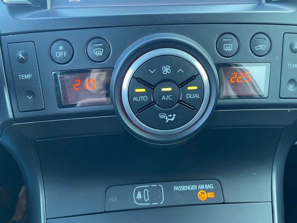 Toyota Verso 1,8 VVT-i T2 Premium 5d