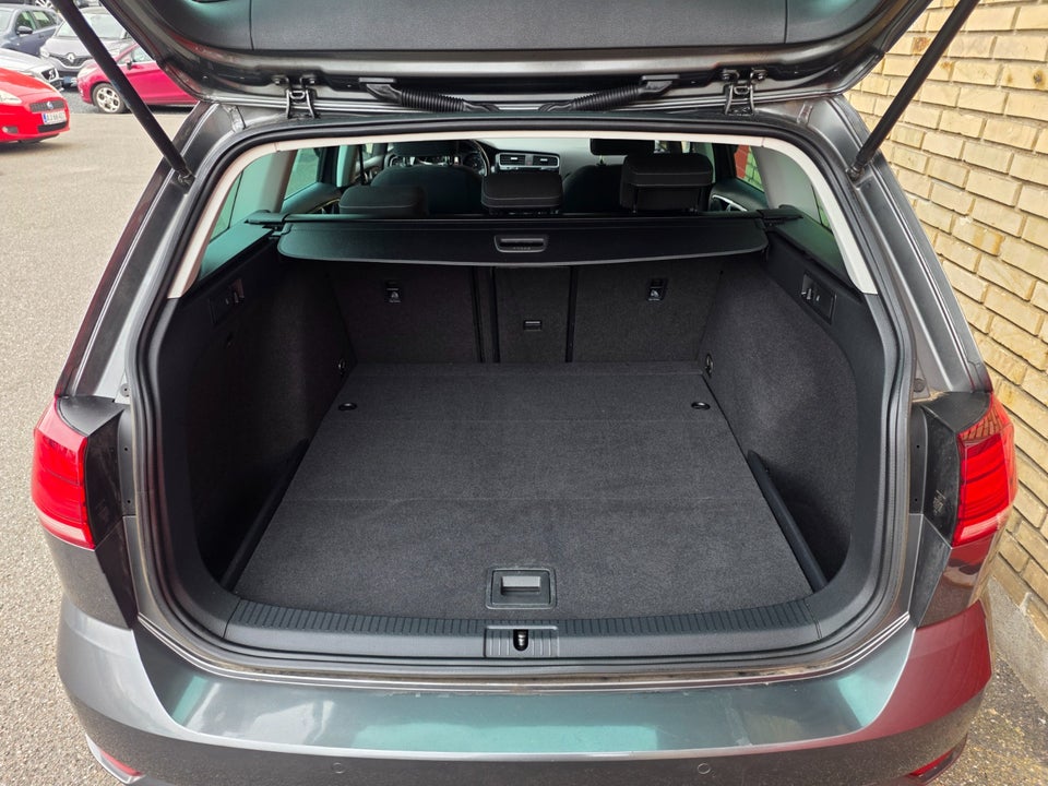 VW Golf VII 1,5 TSi 150 Highline Variant DSG 5d