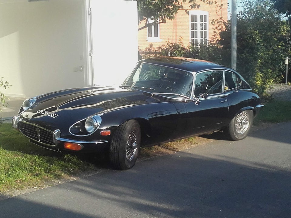 Jaguar E-Type 5,3 Fixed Head Coupé 2d
