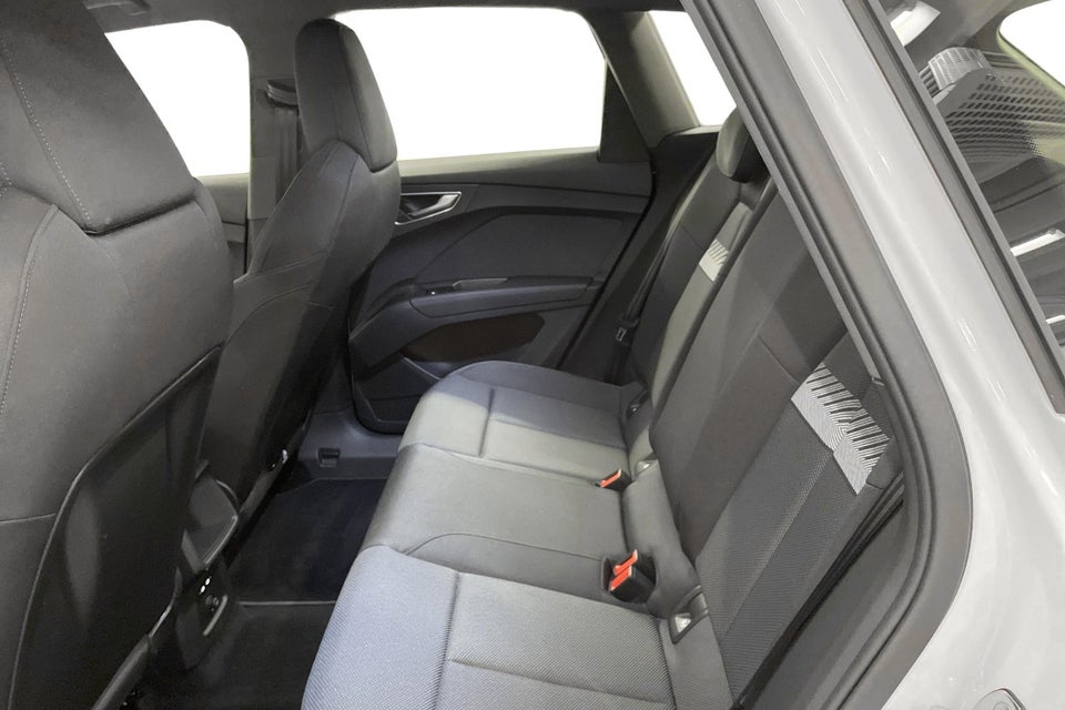 Audi Q4 e-tron 45 S-line 5d