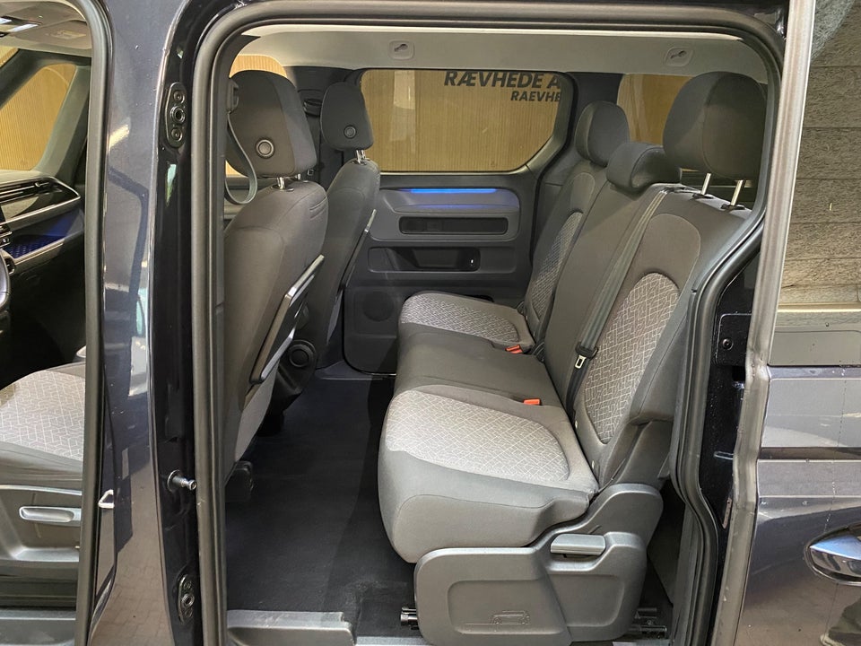 VW ID.Buzz 77 Pro SWB 5d