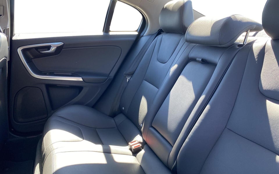 Volvo S60 1,5 T3 152 Momentum aut. 4d