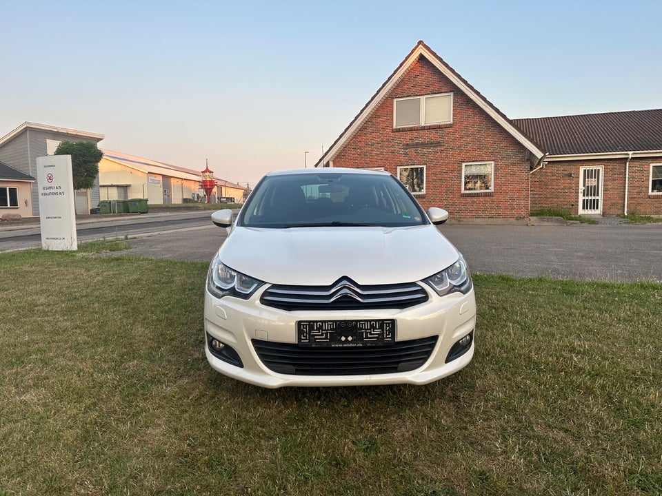 Citroën C4 1,6 BlueHDi 100 Feel 5d