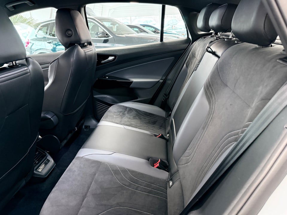 VW ID.5 77 Pro Performance 5d