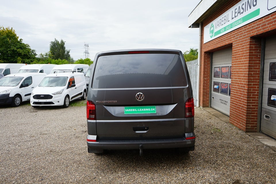 VW Transporter 2,0 TDi 150 Kassevogn DSG lang