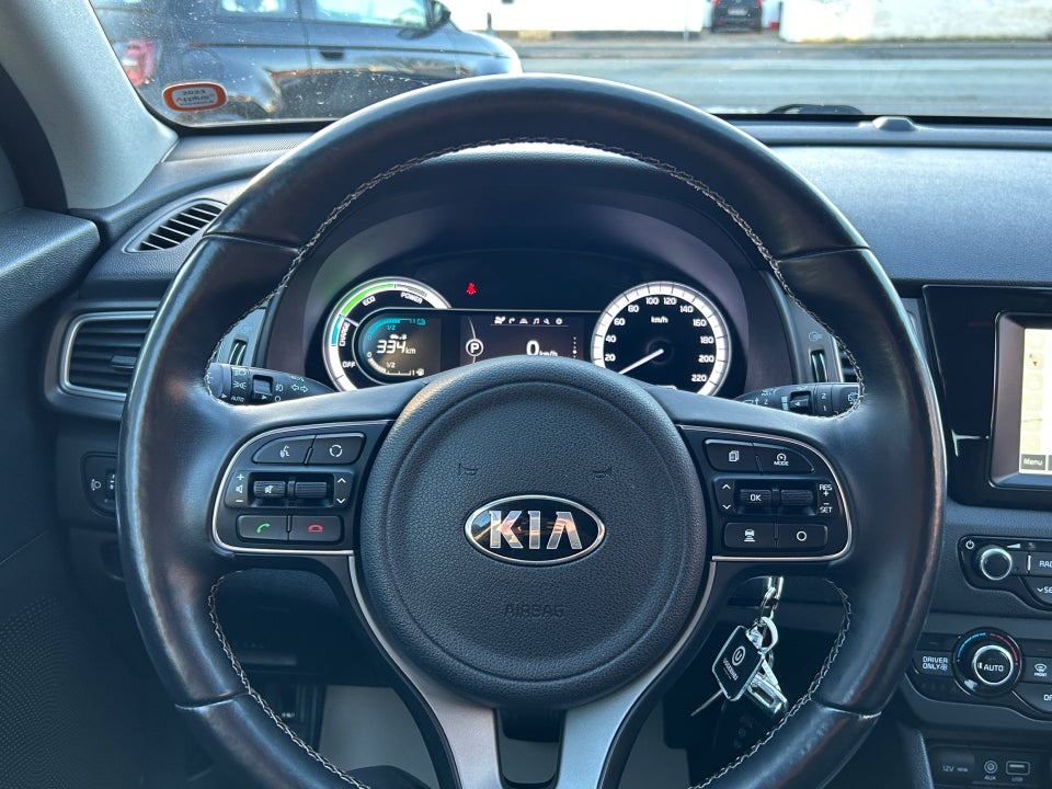 Kia Niro 1,6 HEV Attraction DCT 5d