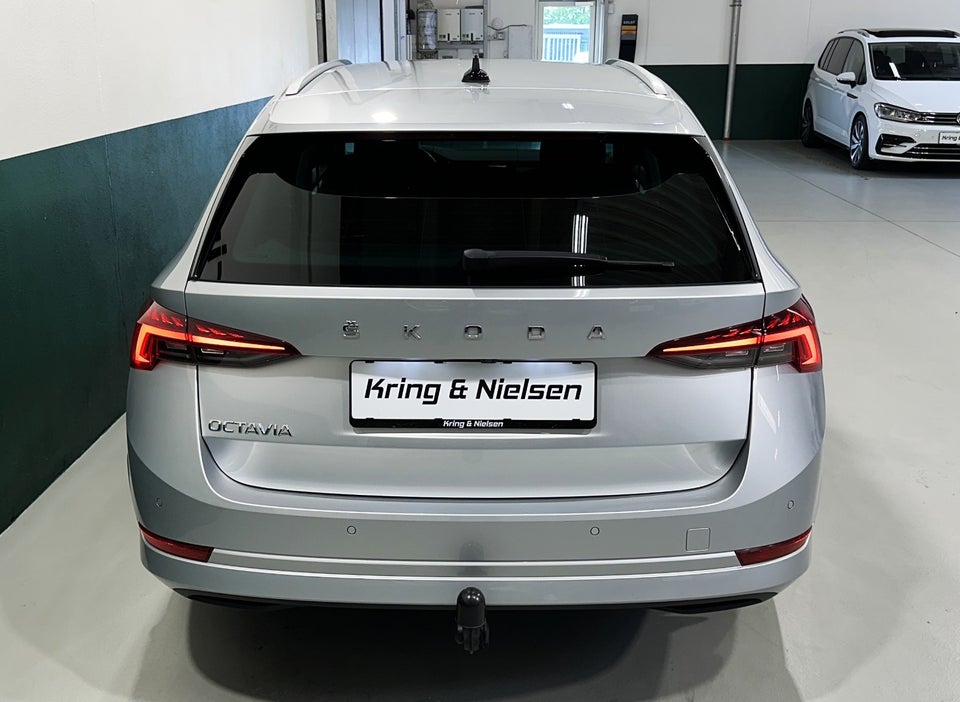 Skoda Octavia 2,0 TDi 150 Style Combi DSG 5d