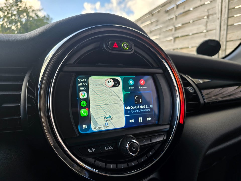 MINI Cooper SE Essential 3d