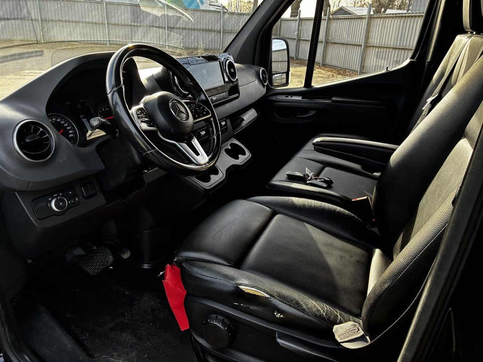 Mercedes Sprinter 319 3,0 CDi A2 Kassevogn aut. RWD