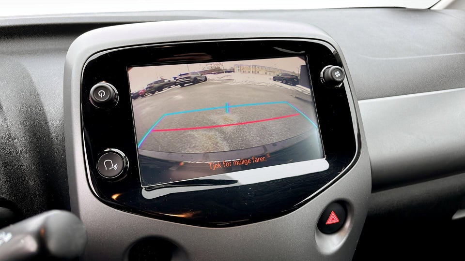 Toyota Aygo 1,0 VVT-i x-press 5d