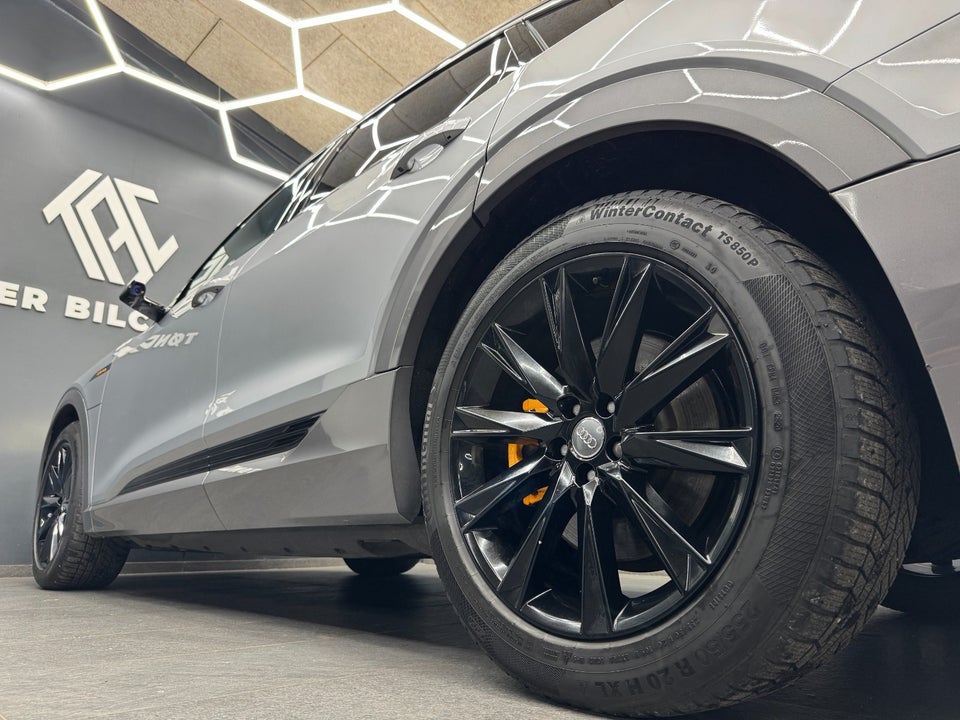 Audi e-tron 55 S-line Sportback quattro 5d