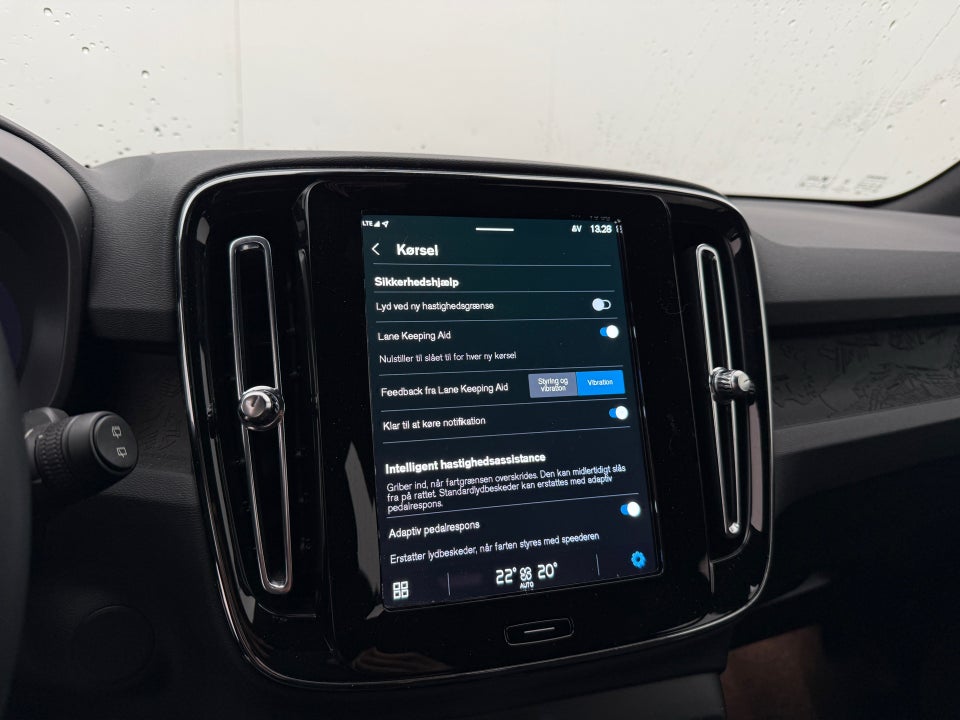 Volvo XC40 P6 ReCharge Core 5d