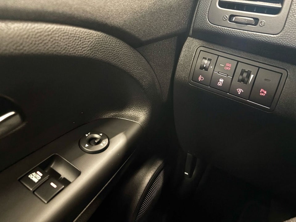Kia Venga 1,4 CRDi 90 Spring 5d