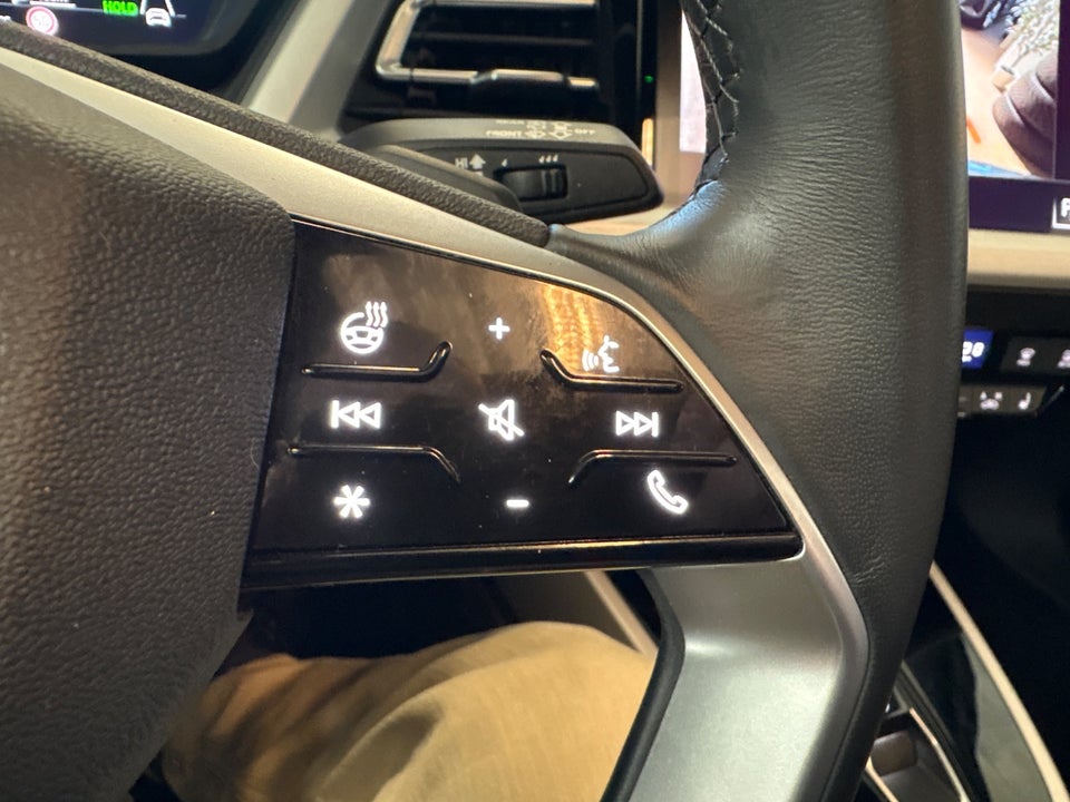 Audi Q4 e-tron 45 Progress 5d