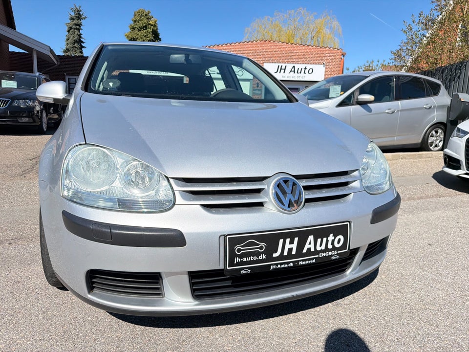 VW Golf V 1,6 Trendline 5d