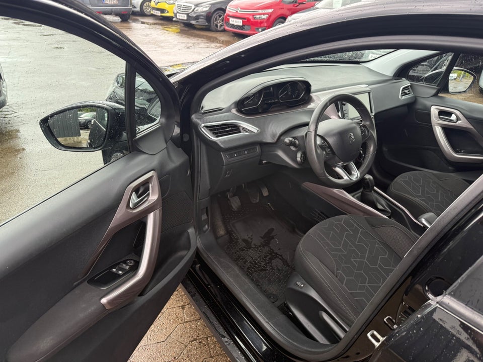 Peugeot 2008 1,2 VTi 82 Active 5d