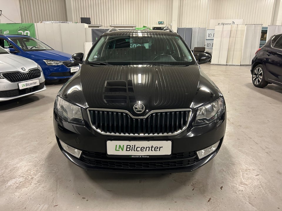 Skoda Octavia 1,4 TSi 140 Elegance Combi 5d