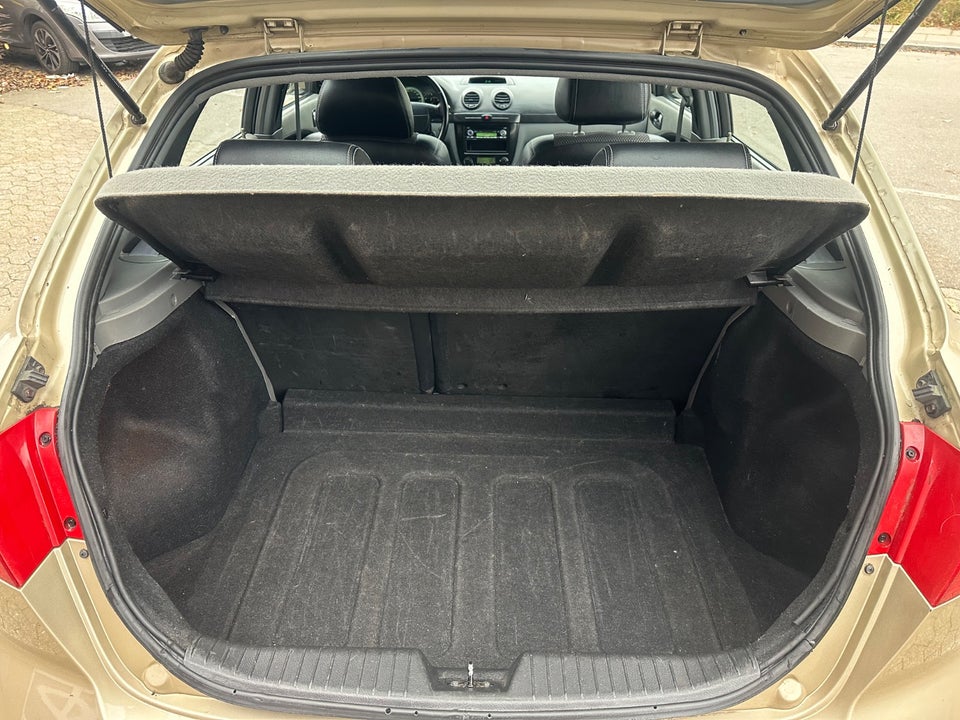 Chevrolet Lacetti 1,6 SX 5d