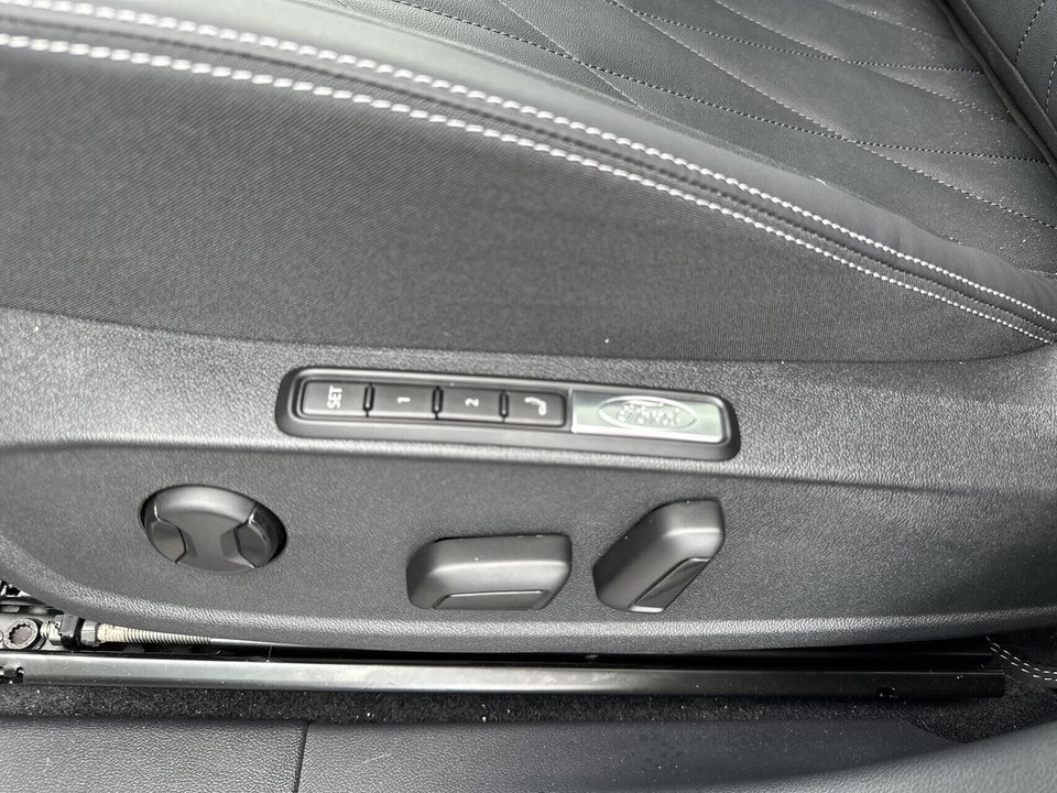 Ford Explorer 77 Premium Extended Range 5d