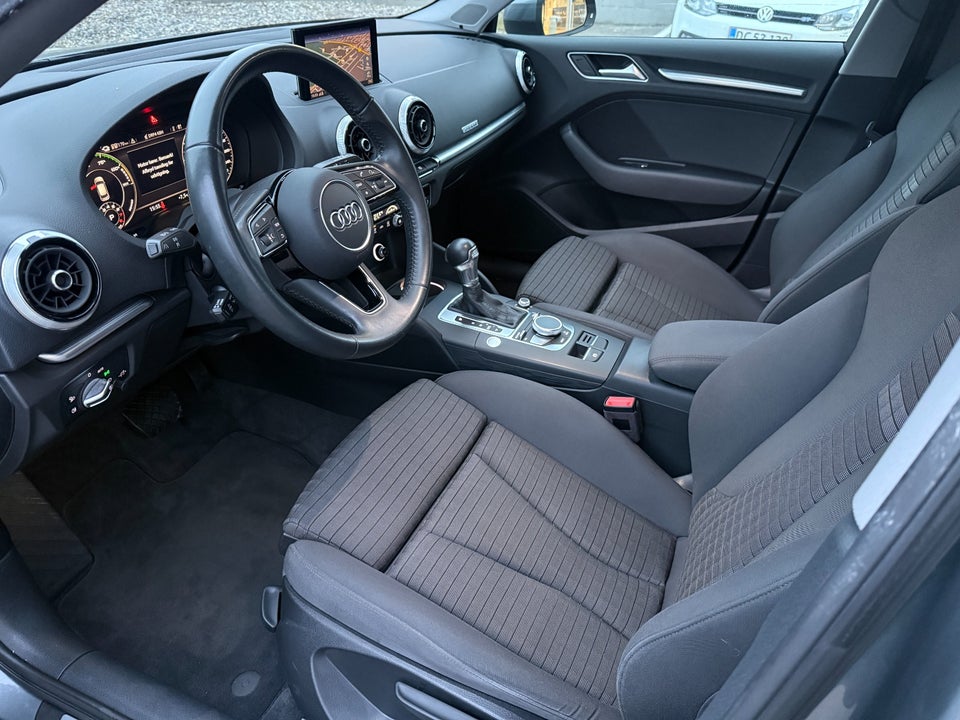 Audi A3 1,4 e-tron Sportback S-tr. 5d