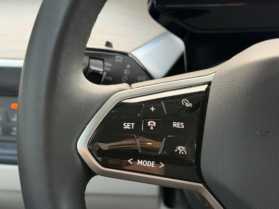 VW ID.Buzz 77 Pro SWB 5d