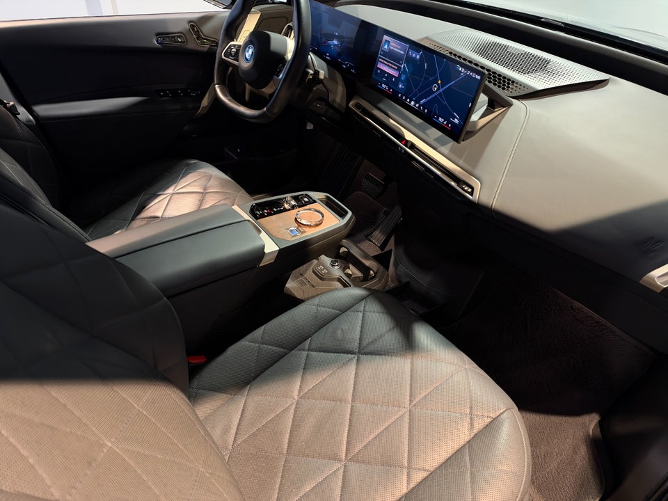 BMW iX xDrive40 5d