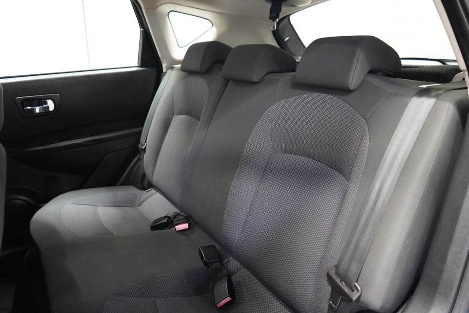 Nissan Qashqai 1,6 Acenta 5d