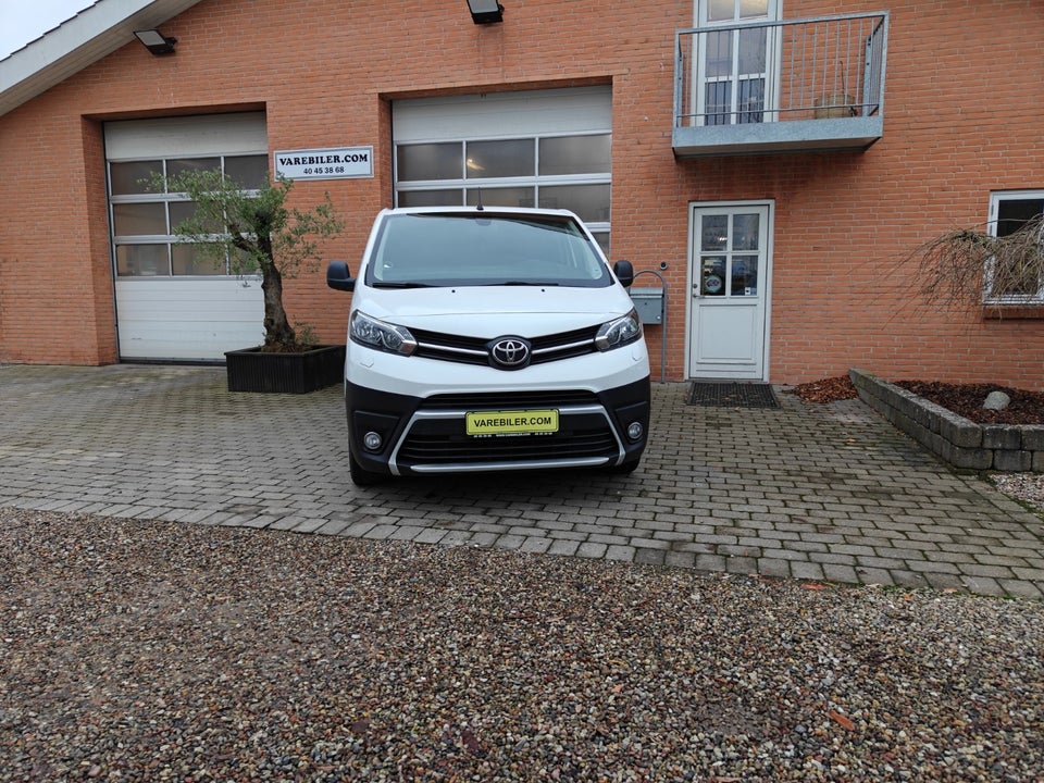 Toyota ProAce 2,0 D 120 Long Comfort 6d