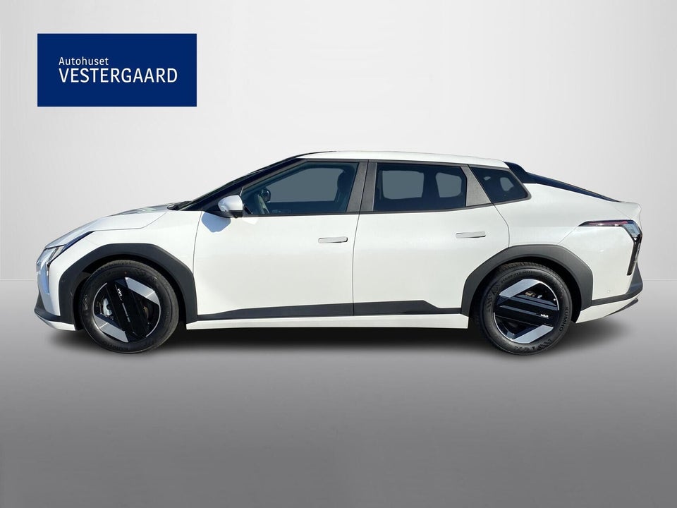 Kia EV4 81 Long Range Business Plus Fastback 4d