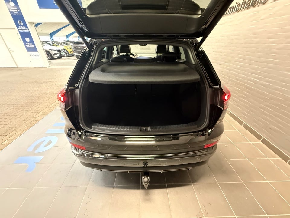 Audi Q4 e-tron 45 Corporate S-line 5d