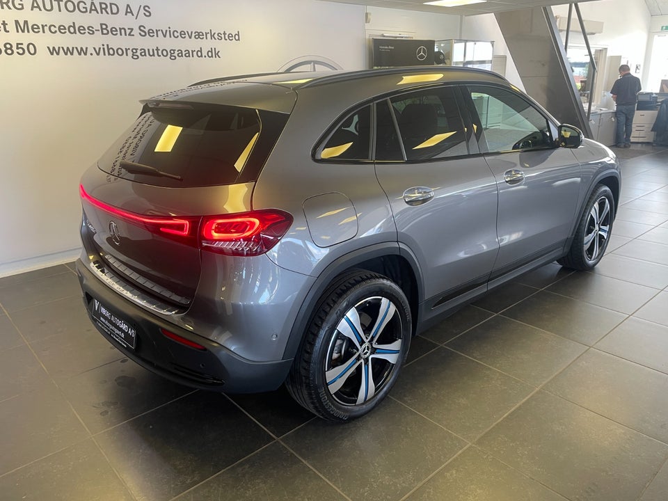 Mercedes EQA250 Progressive 5d