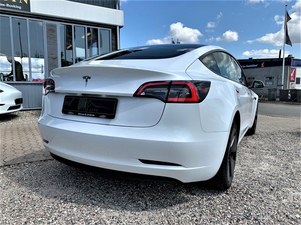 Tesla Model 3 RWD 4d