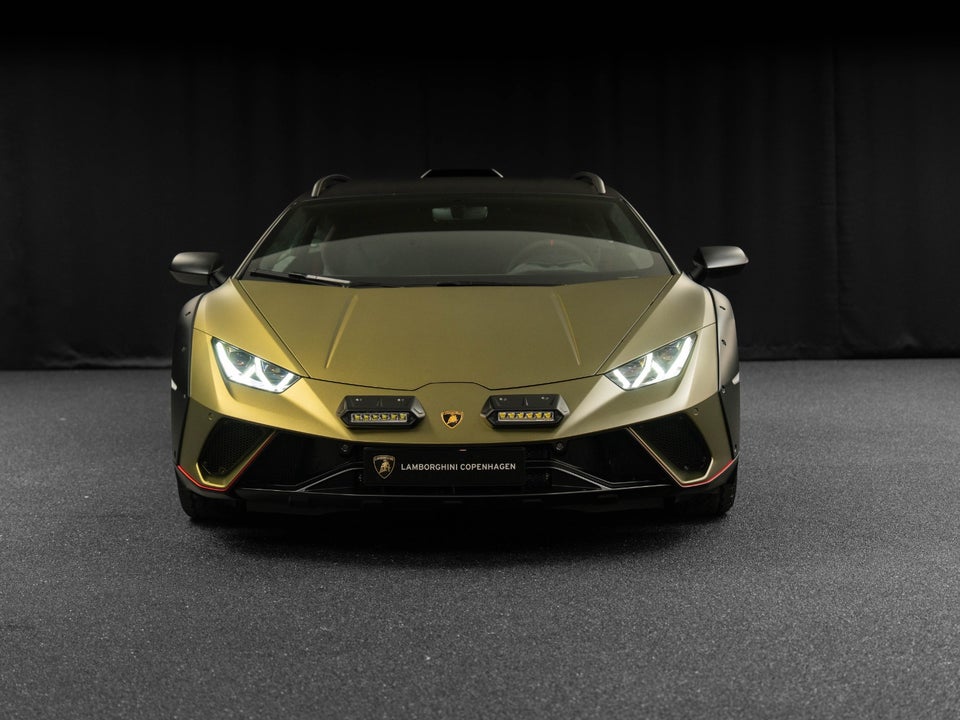 Lamborghini Huracan 5,2 Sterrato 2d